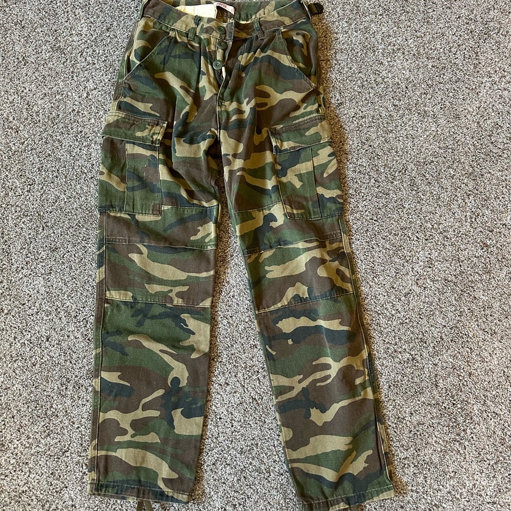 Bayse Camouflage Straight Leg Pants